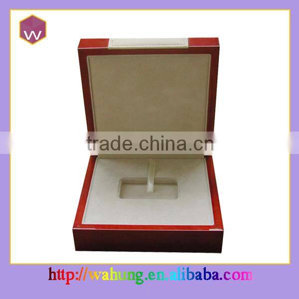 Lacquerred wooden gift box for coin keep