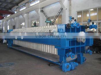 Mud filter press with automatic plate-shifting system