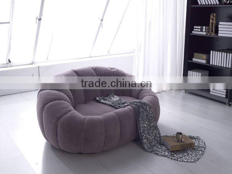 pumpkin love seat