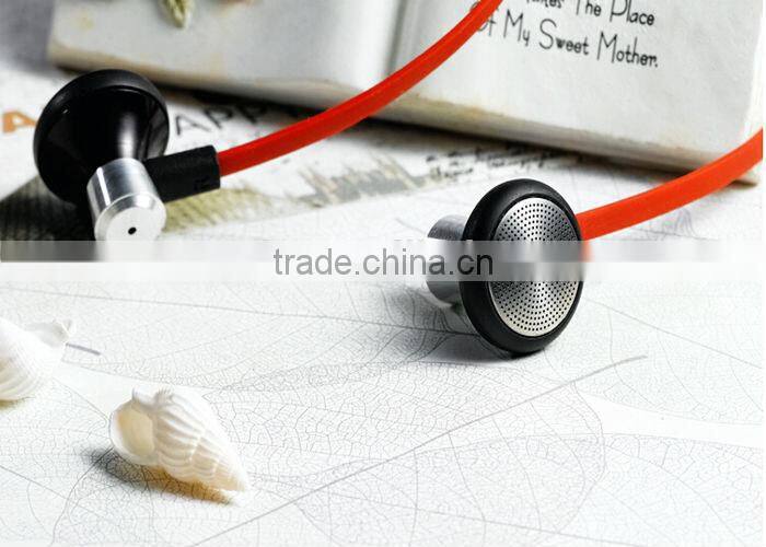 2014 new electronic product headphone headset mutimedia in-ear earphone