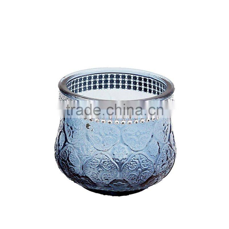 glass candle holder with diamond decor