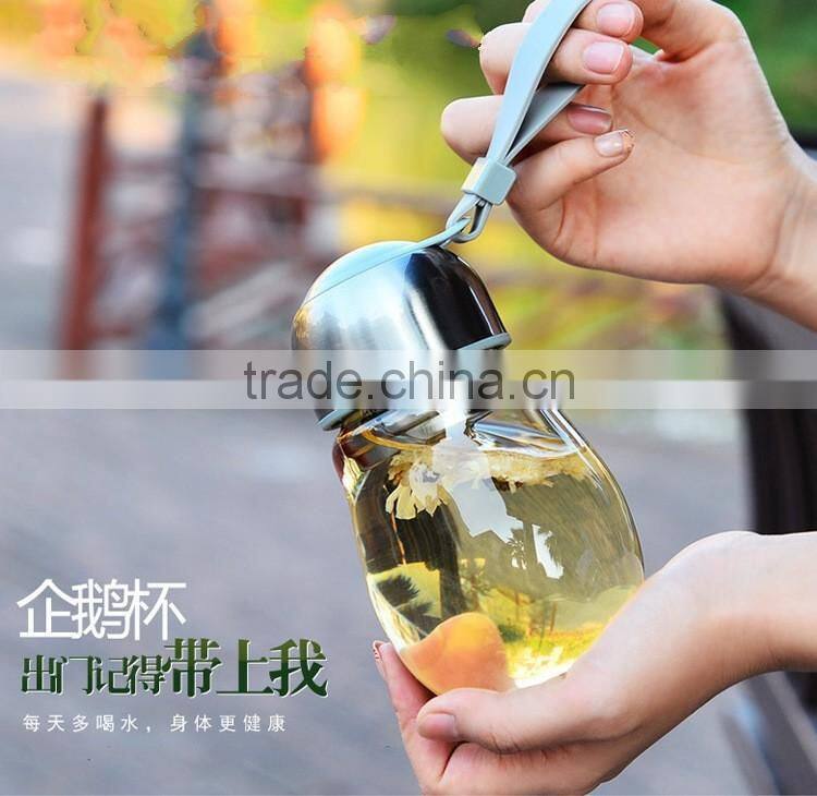 wholesale Creative big belly penguins cup glass cup diving silicone strap Penguin tea glass