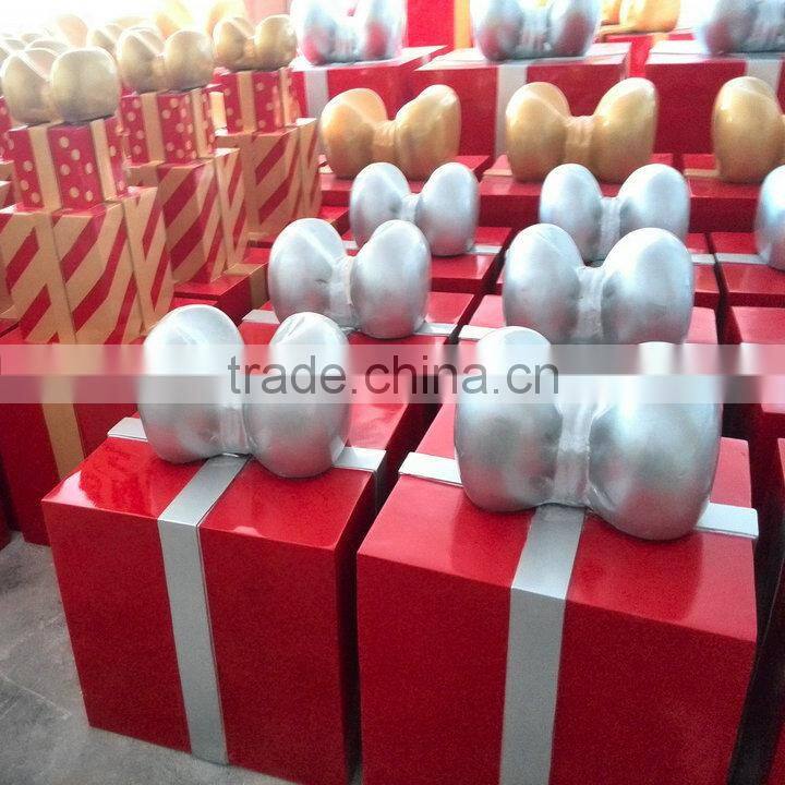 Outdoor fiberglass Christmas gift box decoration