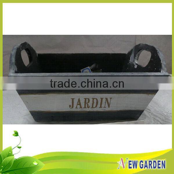 Fashionable Customzied Barrel Shape Wooden Different Types Flower Pots