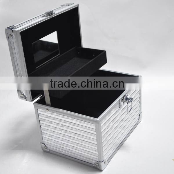 2015 New fashion wholesale aluminum cosmetics cases