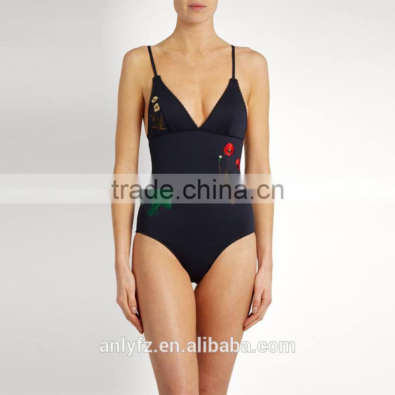 2017 New Summer Embroidered Tassel Trim Sexy Women Swimwear Bikini Set Beachwear Bathing