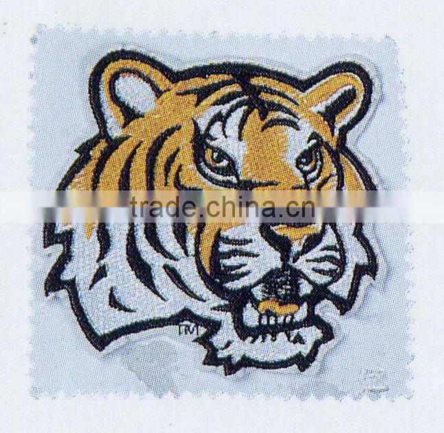 Auto feeding fabric laser cutting machine