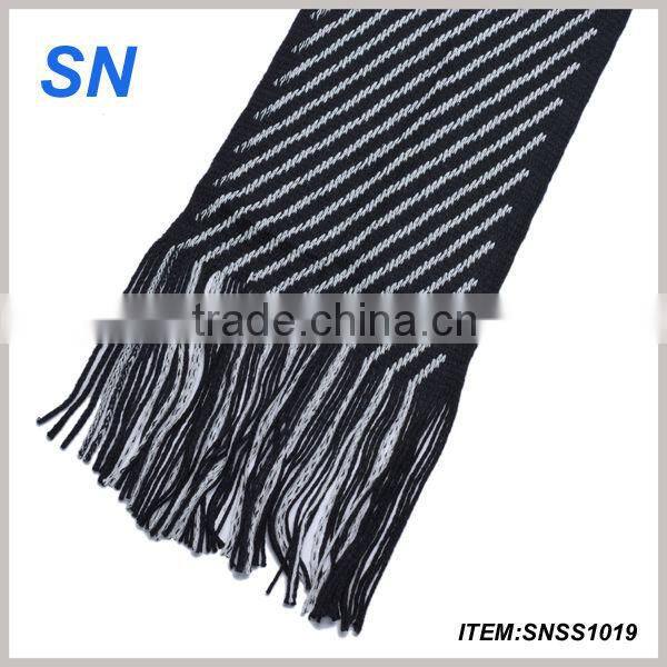 winter fashion triangle print scarf with tassel