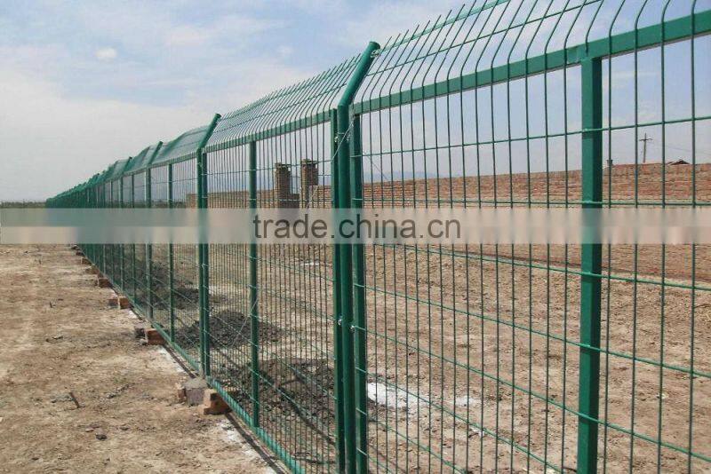 Hot Sale galvanized /PVC coated welded Wire Mesh Fence