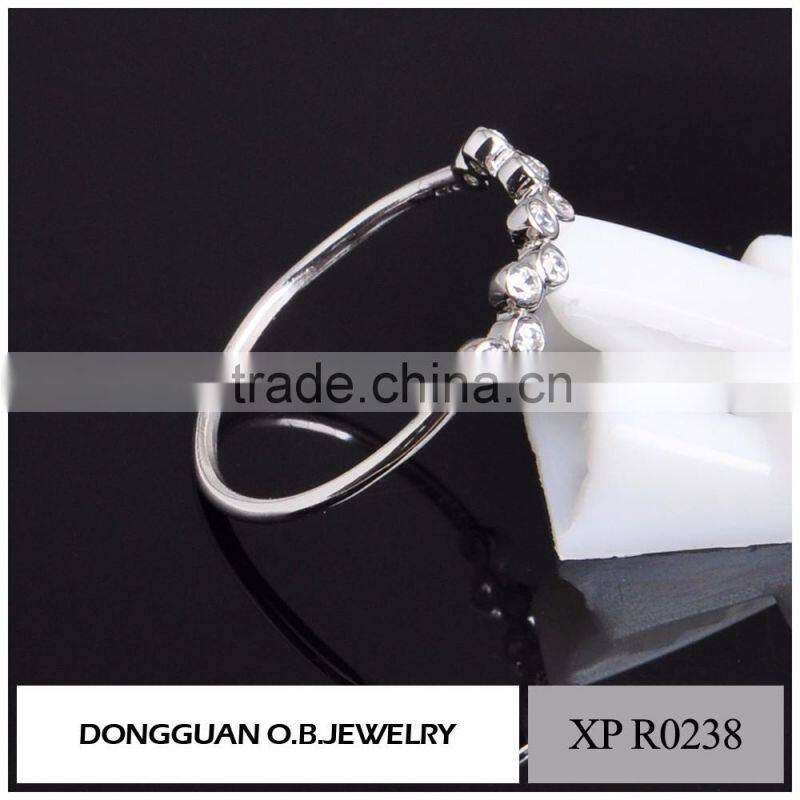 OEM and ODM ladies finger fancy white gold latest design diamond ring
