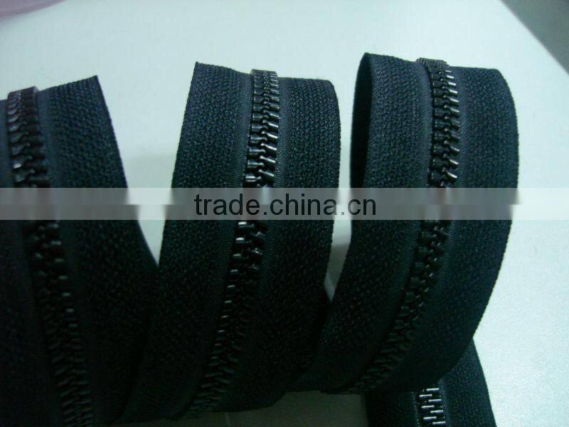 Plastic Zipper Of Peculia Teeth