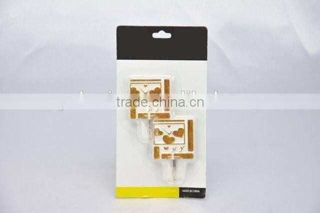 2pc New design clock shape plastic hook