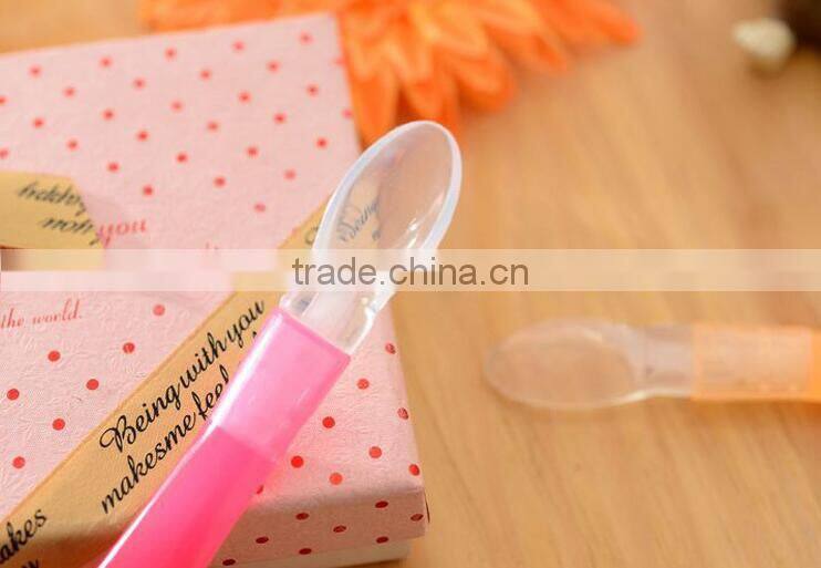 Factory sale BPA free newborn baby spoon silicone baby spoon