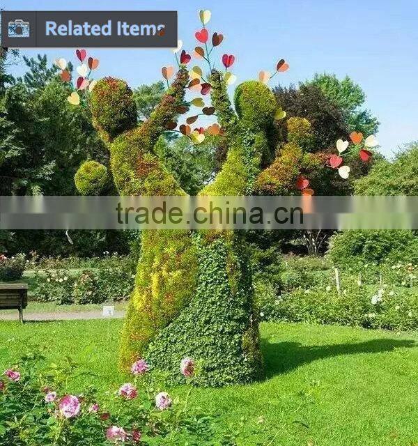 Artificial plastic hedge topiary grass animal for landscape