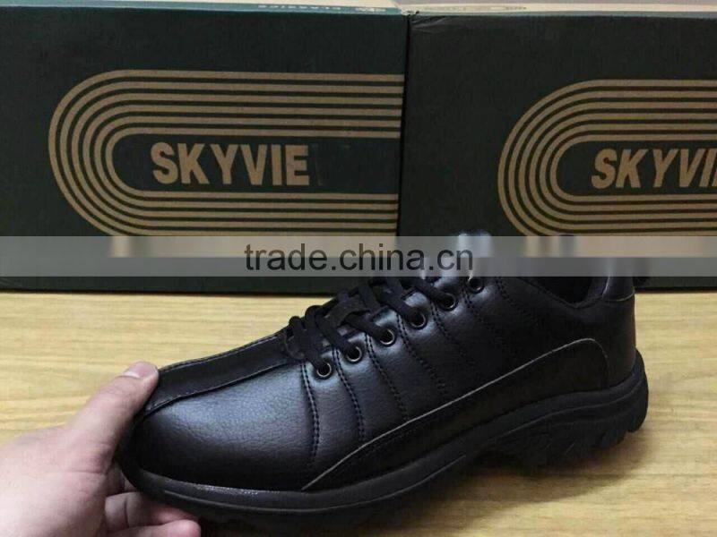 Sporting athletic shoe in stock for women men sneakers