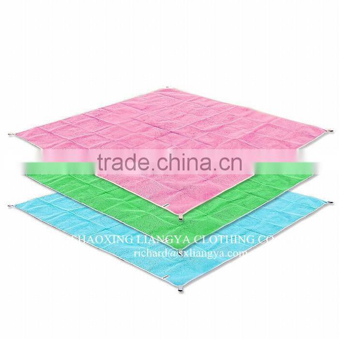 Outdoor folding portable compact sand proof beach picnic blanket