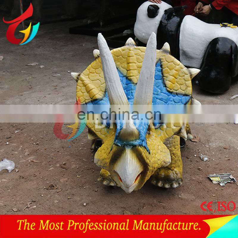 Artificial mechanical robotic dinosaur rides for movie center