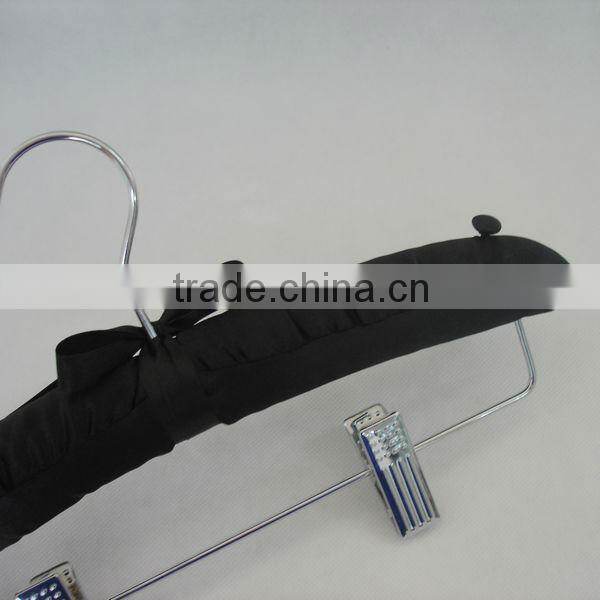 PL137 sponge clothes hanger black satin hanger with clips
