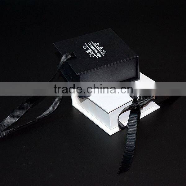 Luxury custom high gloss white paper cardboard box packaging for candle