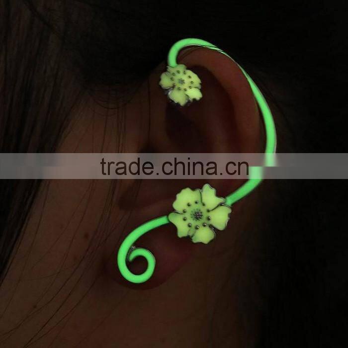 Trending plant design jewelry vine shaped earring with flower ear cuff
