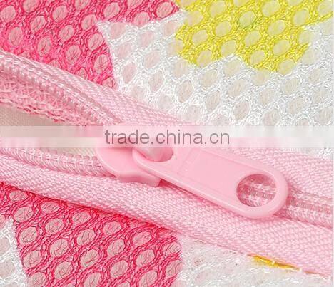 YIWU RODA 100% polyester sandwich printed thicken washing bag