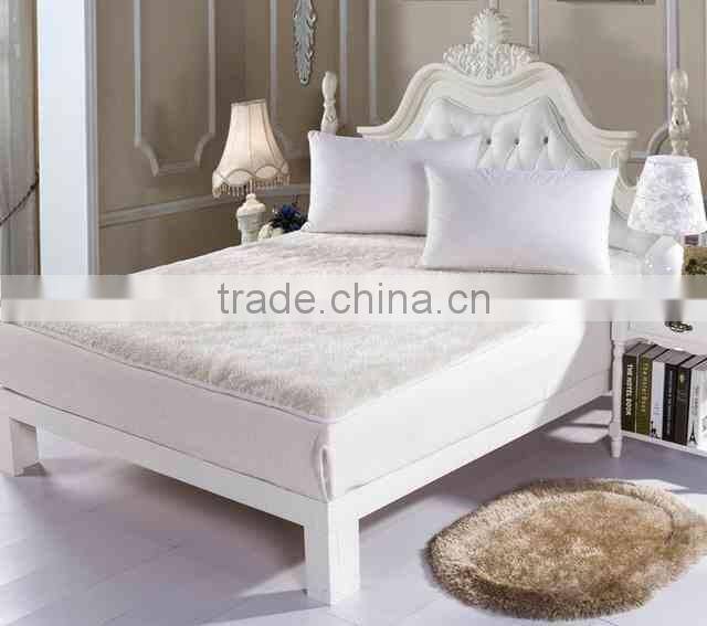 Queen Size Cashmere Waterproof Mattress Pad
