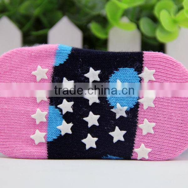 GSB-01 2015 Hot sell anti-slip custom baby socks wholesale with dots design