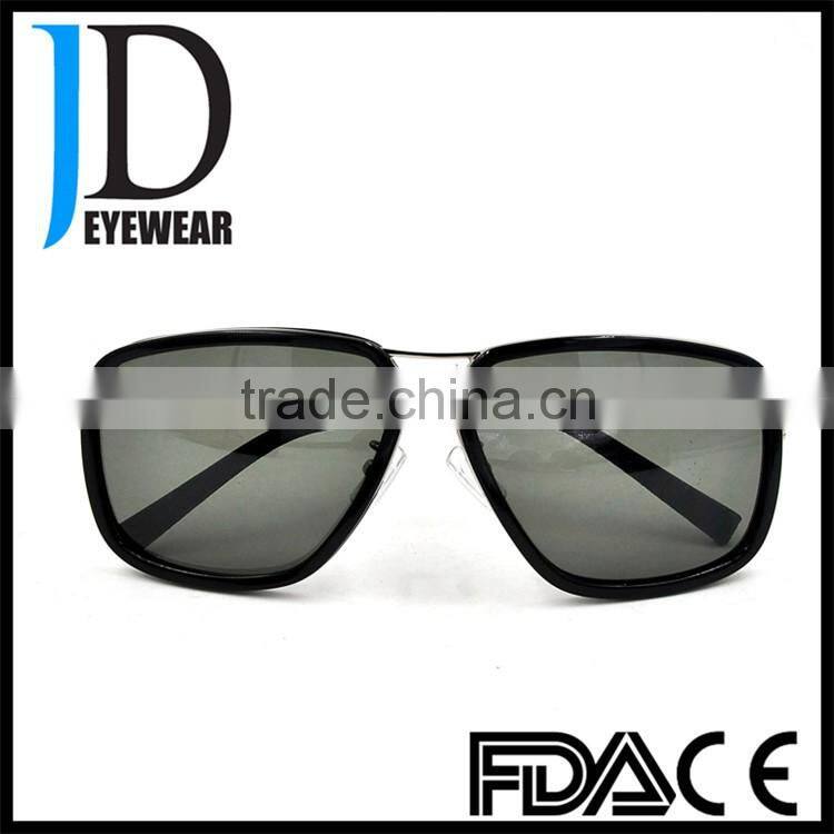 Italian fashion design high quality metal sunglasses.