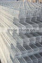 Galvanized wire strainer