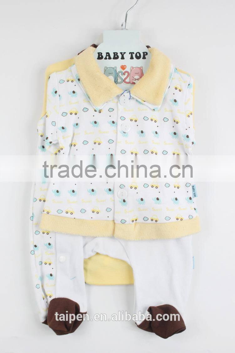 Yellow Color 100% Cotton Winter 6Pcs Baby Clothing Gift Set With Hanger Package 6TB1-67 OEM Service