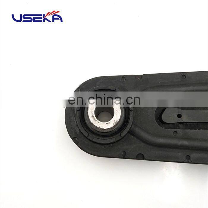 Superior Factory direct hot selling Auto Spare Parts Rear Lower Engine Mount For Renault Cars OEM 8200575642
