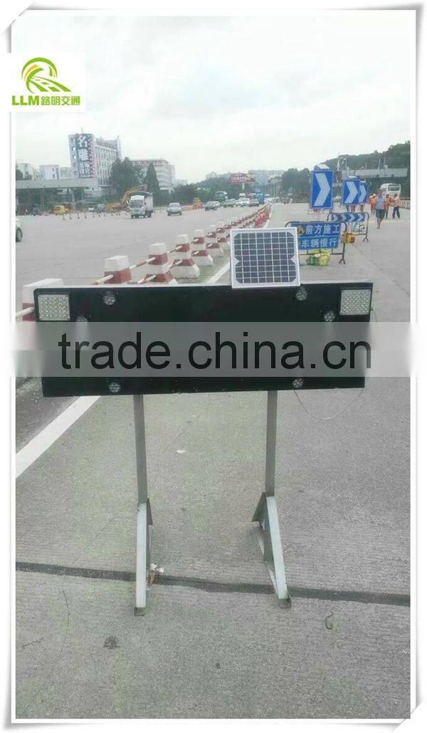 Customized 1200mm waterproof aluminum solar LED road traffic signs