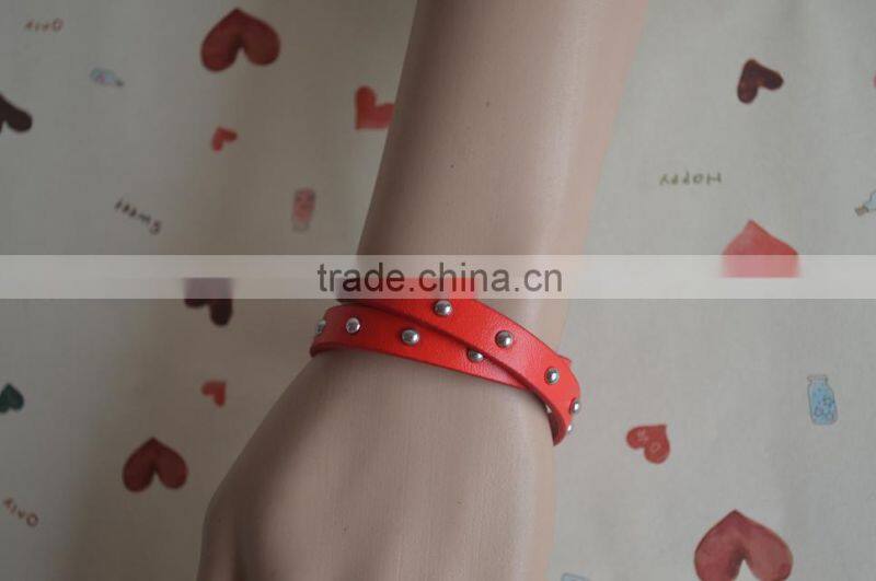 Wholesale Fashion Mushroom Riveting Leather Bracelet