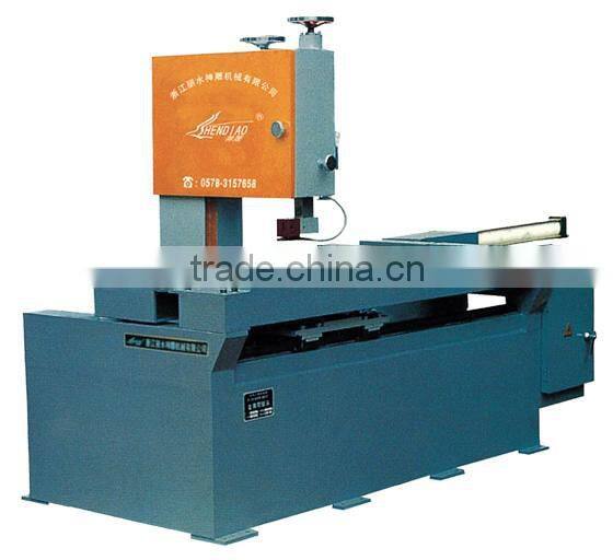 Vertical band sawing machine