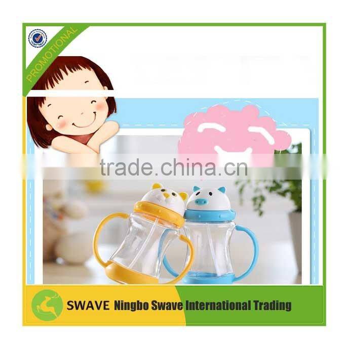 2016 hot sell baby drinking plastic cups 180cc baby bottle straw with handle P76750