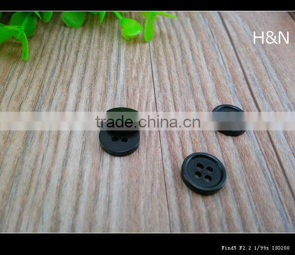 18L thin edge 4-hole resin black shirt button