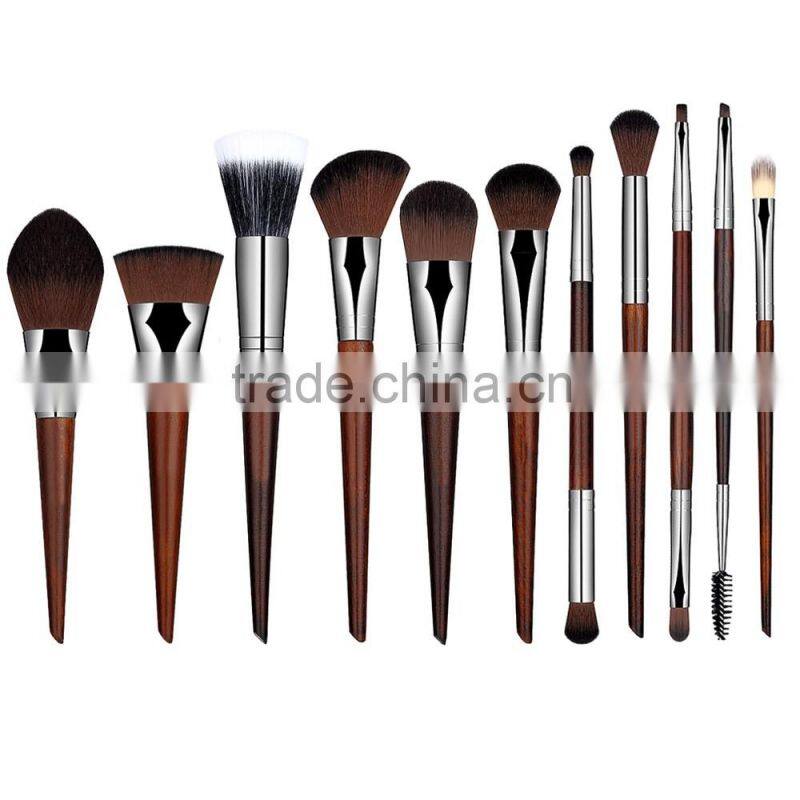 2017 NEW good quality sandalwood makeup brush personalized