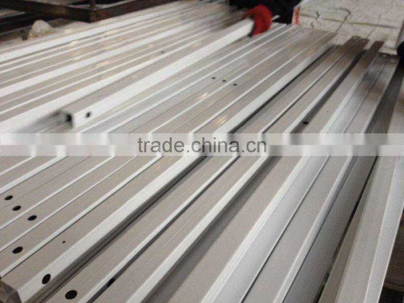Electrostatic spray steel pipe for garden fence