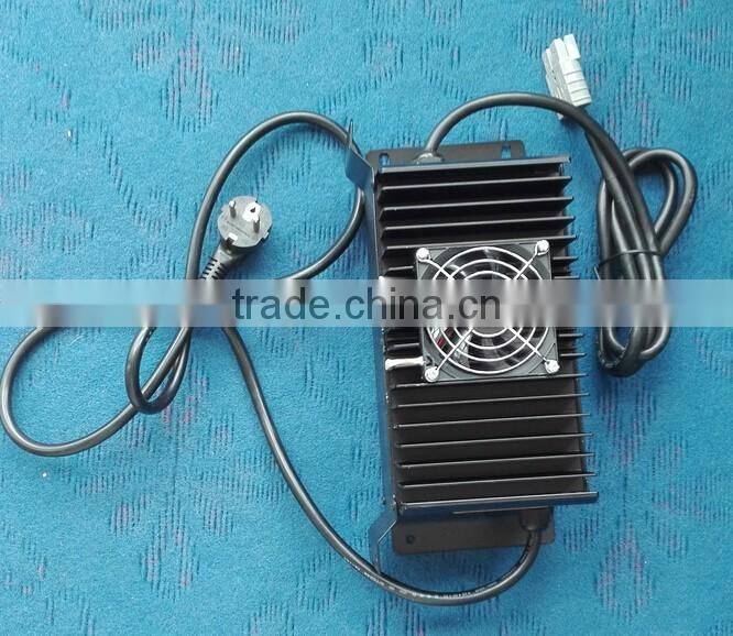 6.6kw on board battery charger with12v/24V auxiliary output power