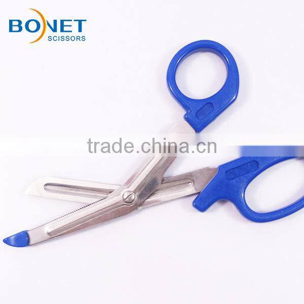 S95004B stainless steel medical plastic handle scissors bandage scissor