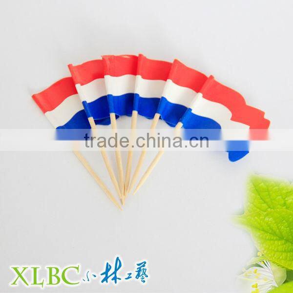 Cheapest party flag picks