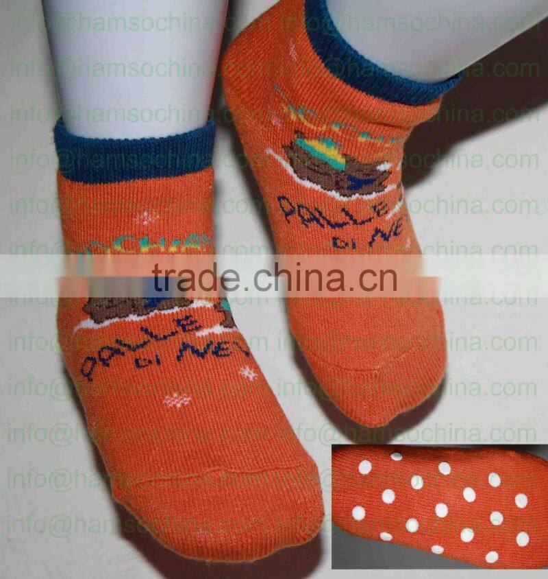 Knitted lovely comfortable kids baby non slip custom lovely bear sock
