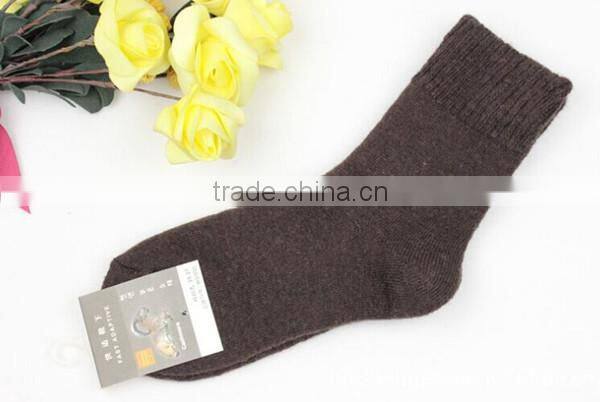 40 pcs/lot hot sale solid cotton and polyester mixed China made solid comfortable men thick socks