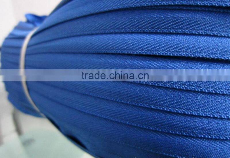 zipper roll winding machine