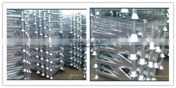 Warehouse stackable metal post pallet