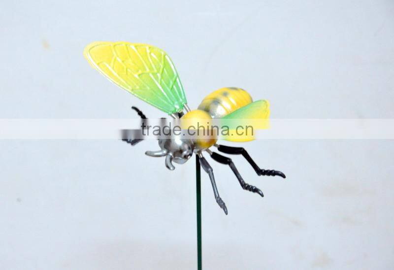 4 Inch Pearl Powder Plastic Bee Garden Ornamental Products For Wholesaler
