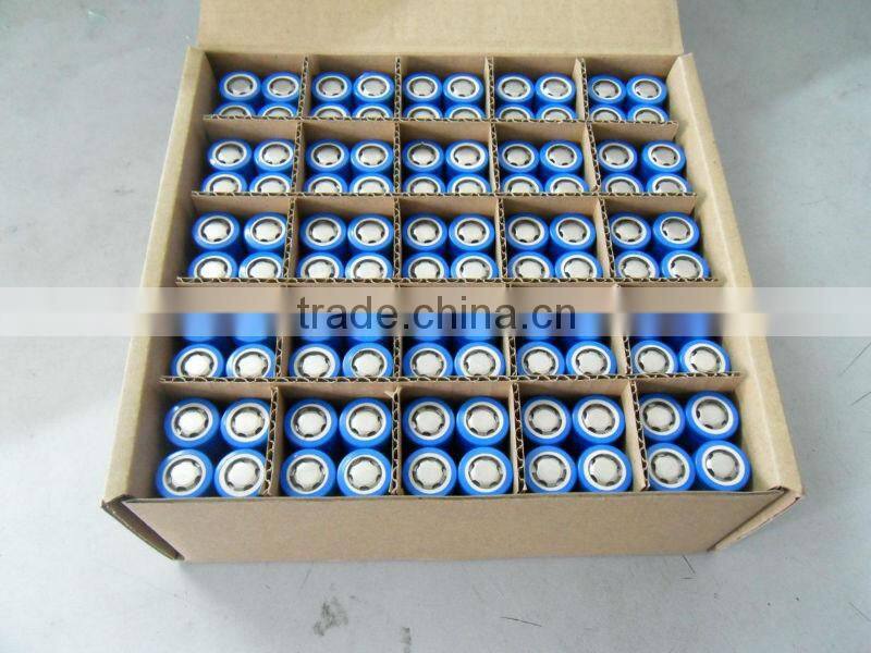Lithium Ion 18650 3.7V 2200mAh cylindrical rechargeable batteries