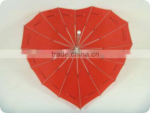 2013 first-class love heart shape special umbrellas for promotion