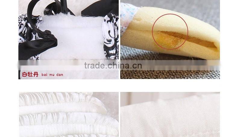 Hotel usage satin clothes hanger with linen