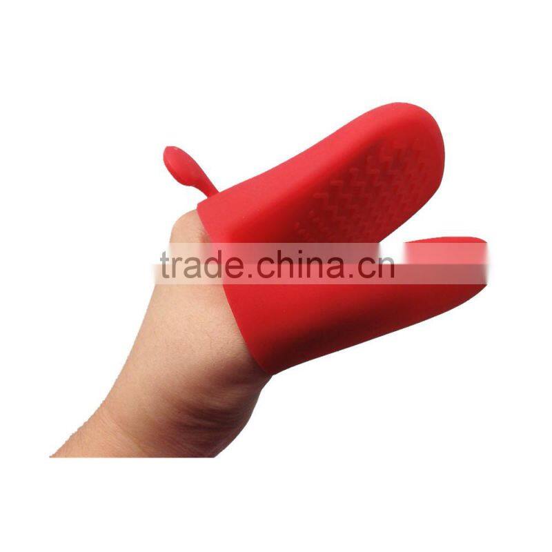 Heat-resistant animal dog shape kitchenware silicone BBQ oven glove